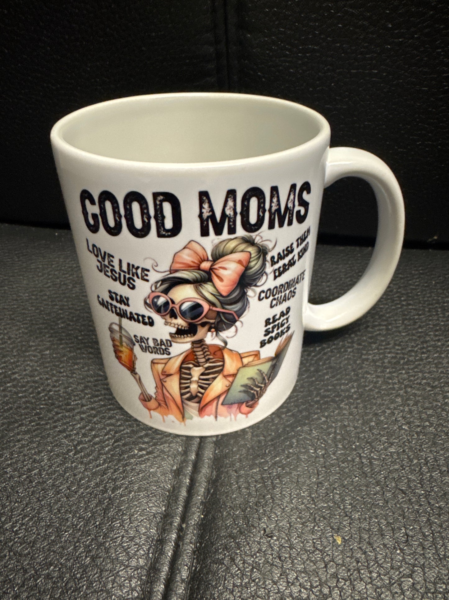 Good Moms Skeleton Gothic Halloween Lovers 11oz Cup Mug